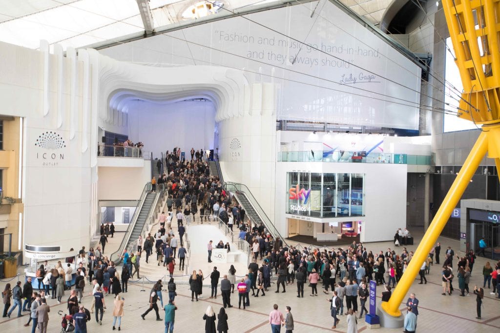 Outlet centres in the UK appear to be performing successfully as price-conscious consumers help boost trading throughout December.