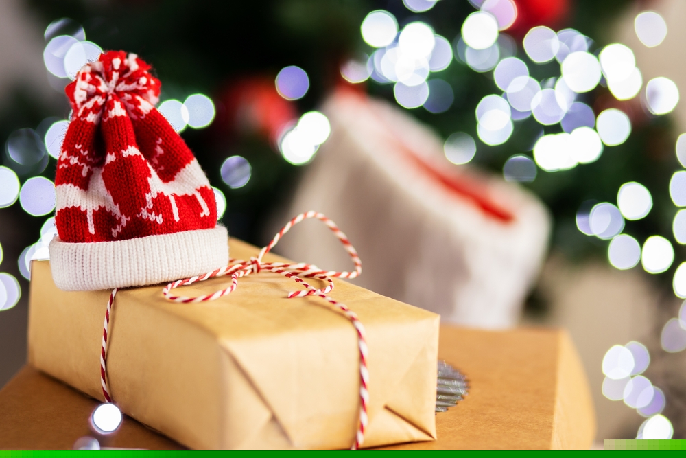 Christmas delivery strikes retailers