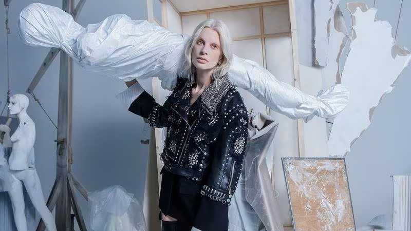 Zara is facing a boycott following an advertising campaign which has been accused of resembling images from the Israel-Gaza war.